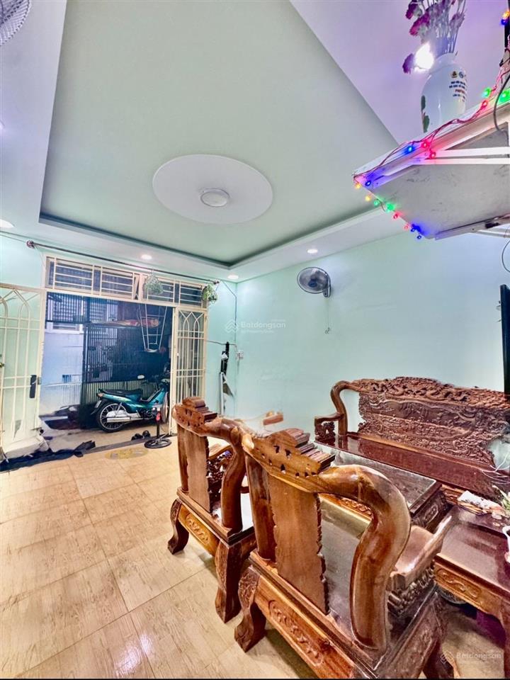 Bán nhà huỳnh tấn phát, quận 7 gần kcx tân thuận  dt 58m² (4m x 15m)  2 tầng đẹp  giá chỉ 6 tỷ