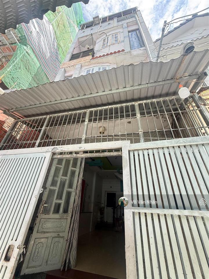 Bán nhà phường tân hưng, quận 7  dt 52m2  (4.2m x 12.5m)  4 tầng  giá 6.2 tỷ