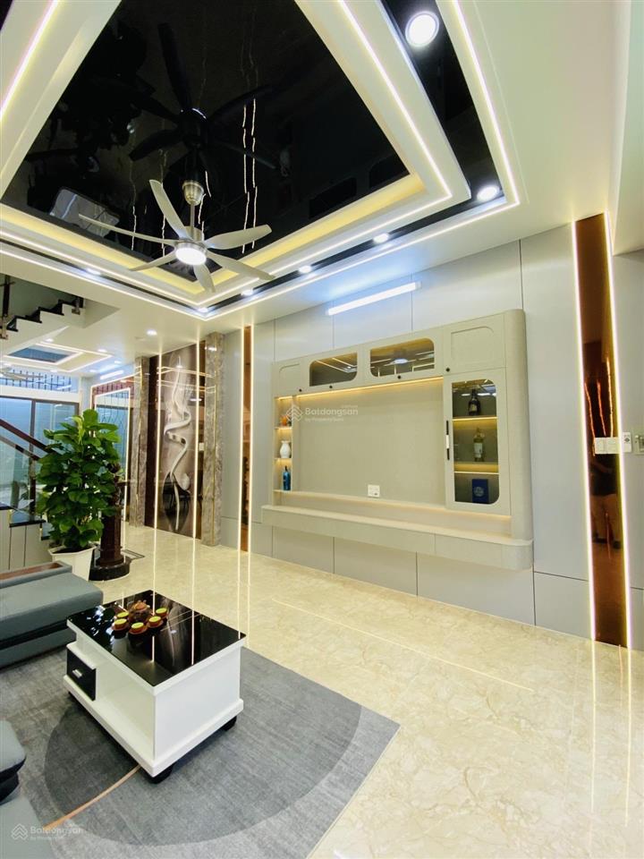 Bán nhà kdc hoàng quốc việt, quận 7  50,5m  4,2m 12m  4 tầng btct  giá 9 tỷ 9