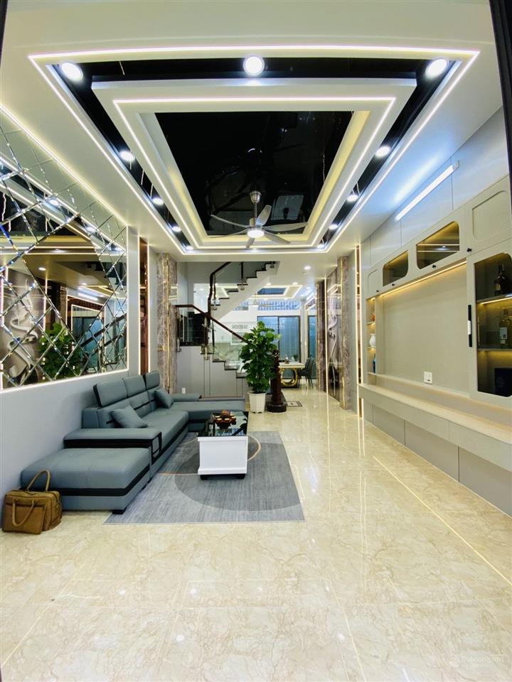 Bán nhà kdc hoàng quốc việt, quận 7  50,5m  4,2m 12m  4 tầng btct  giá 9 tỷ 9