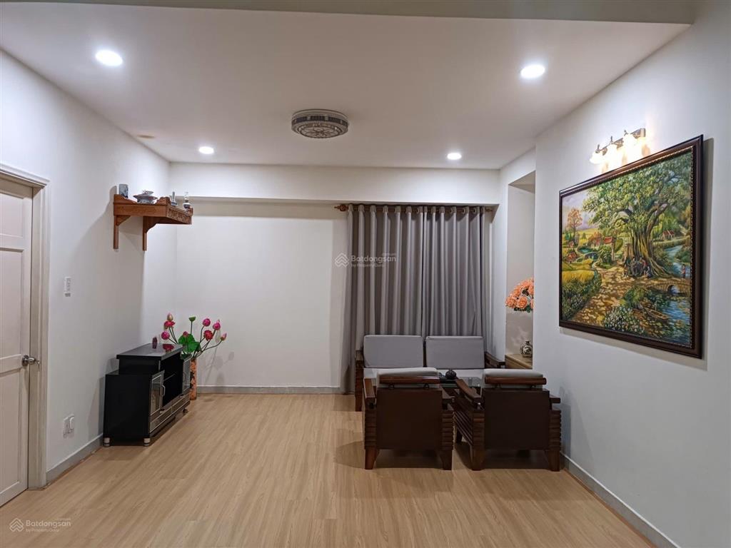 Cần bán căn hộ chung cư phú mỹ thuận 95m 2pn 2wc nhà đẹp đã có sổ giá 2,8 tỷ  0945 308 ***