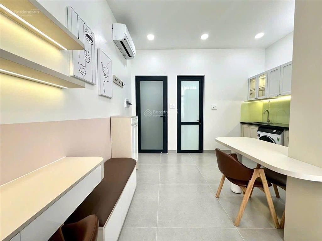 Căn hộ full nội thất siêu thoáng ngay sân bayphi công bay việt