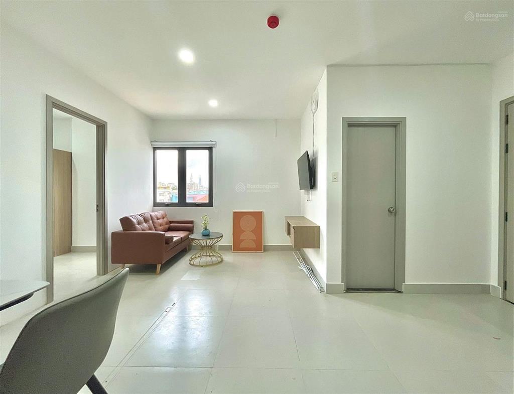 Căn hộ 2pnfull nội thấtban côngmáy giặt riêng ngay hoàng văn thụ