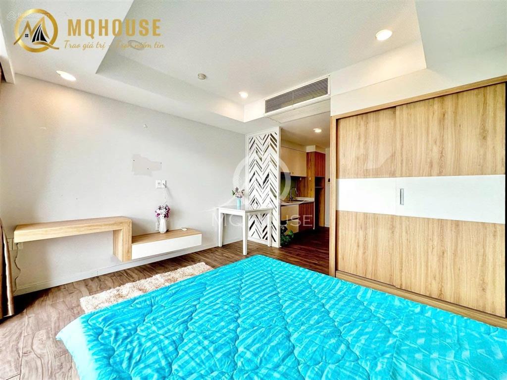 Căn hộ ban công full nội thất ngay ueh, đại học kinh tế, vạn hạnh mall