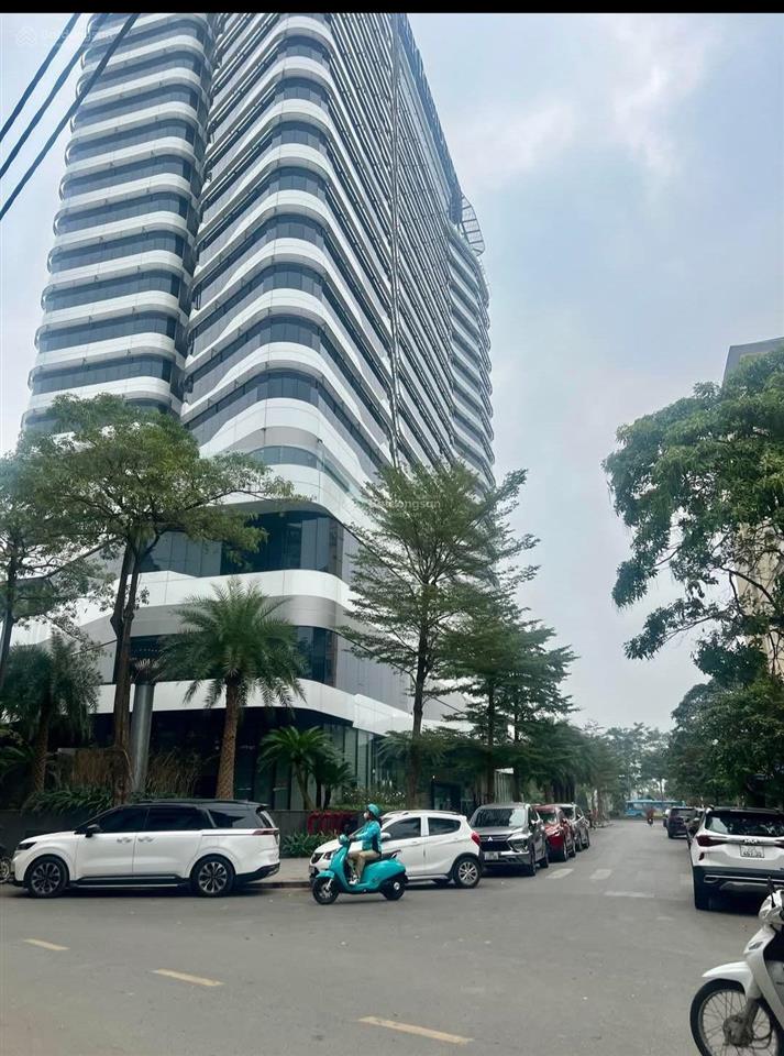 Mặt phố gần ngoại giao đoàn gần công viên hòa bình giá tốt  6 tầng thang máy  mặt tiền quy