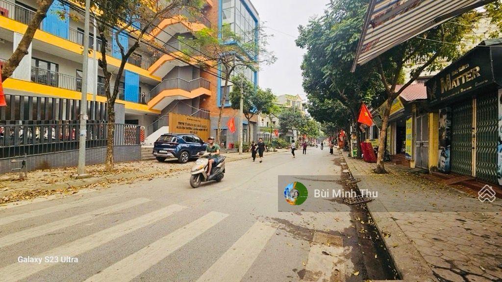 Lại giảm tiếp chủ nhiệt bán  giảm sốc còn 68,6 tỷ đất mặt phố  lô góc 199m mặt tiền 11m