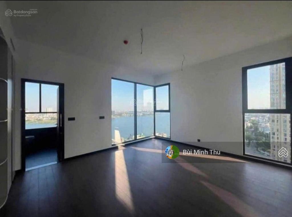 Bán căn hộ hạng sang  tòa heritage west lake 4pn  4wc  dt 180m²  view trọn hồ tây.
