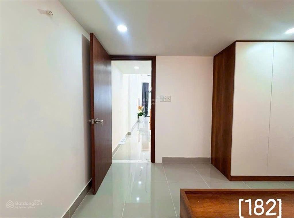 Bán nhà huỳnh tấn phát  kề nguyễn thị thập  quận 7  hẻm 1/  3,6x12m  4,95 tỷ
