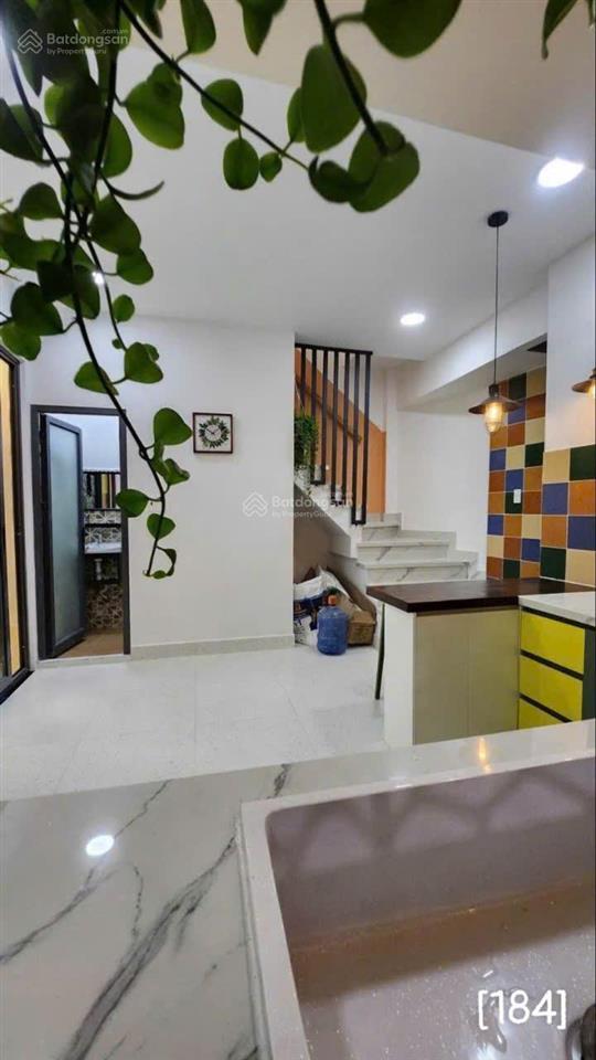 Bán nhà kề phú thuận  quận 7  2 mặt tiền kdbb,thoáng  oto đậu cửa  62 m2  2 tầng  chỉ 5 tỷ lẻ