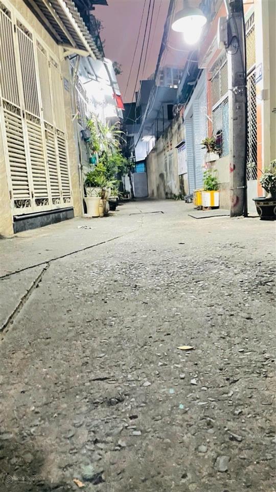 Bán nhà p. chánh hưng  kề quận 1, cầu nguyễn văn cừ  2tầng  hxh đi 30m  kdc hiện hữu  3 tỷ 85