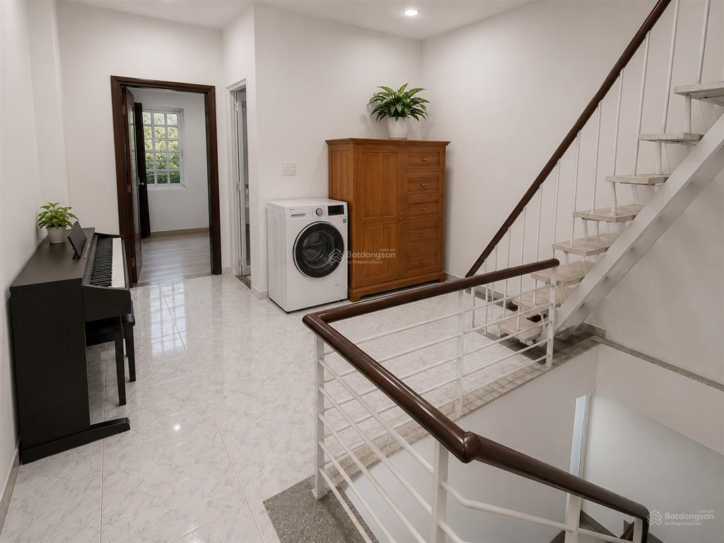 Bán nhà 2 mặt tiền  4 tầng  4x10m  phú thuận  quận 7  nhà mới  chỉ lẻ 4 tỷ