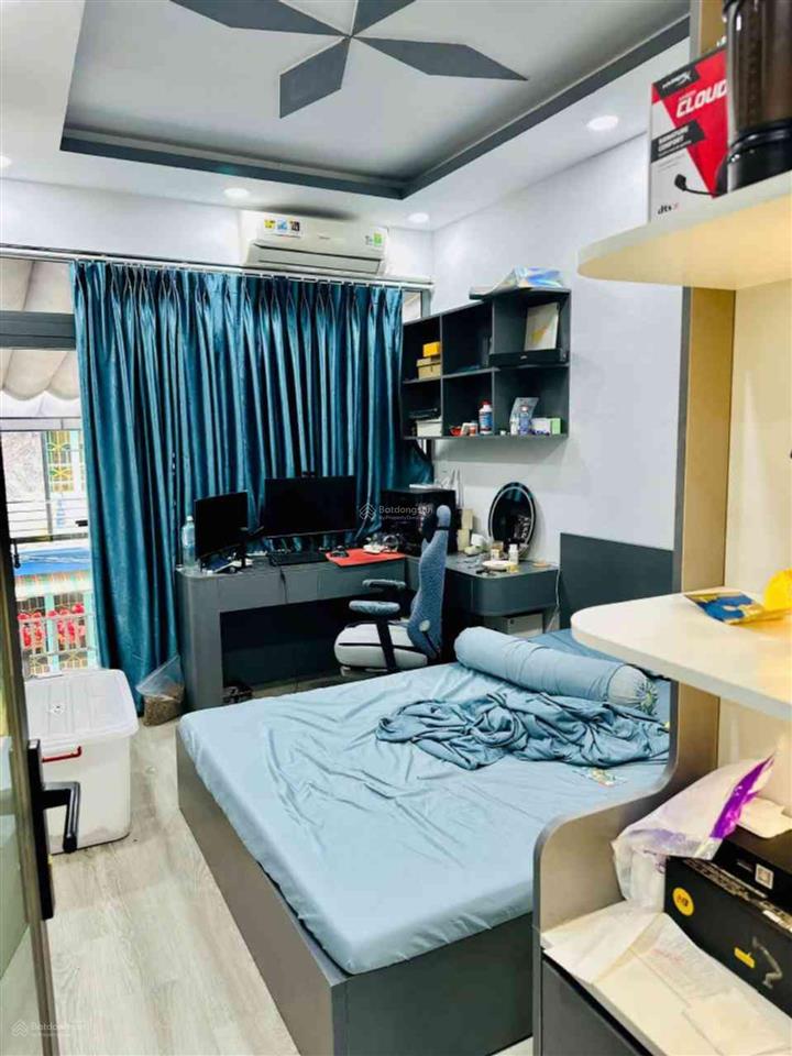 Bán nhà ôtô ngủ ngay sân  kề nhà thi đấu huỳnh tấn phát, quận 7  6x12,9m, 2 tâng, 4pn  chỉ 5 tỷx