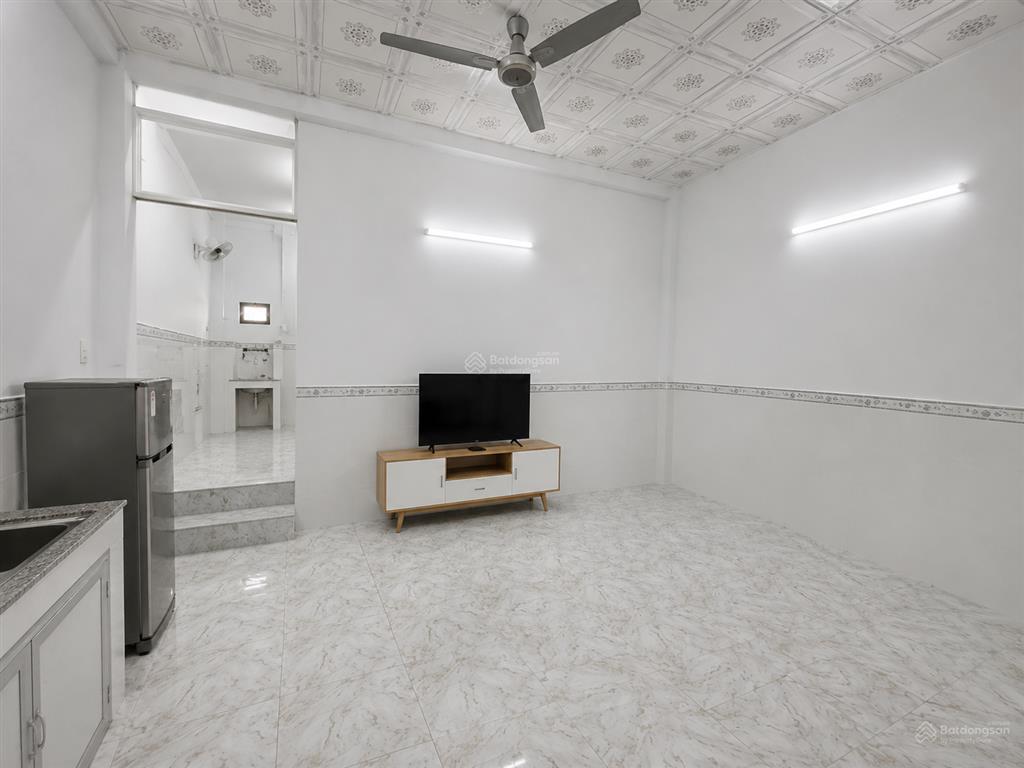 Bán nhà quận 7, 52m2  mặt tiền 6m sát kđt the peak garden, chỉ 3,99 tỷ