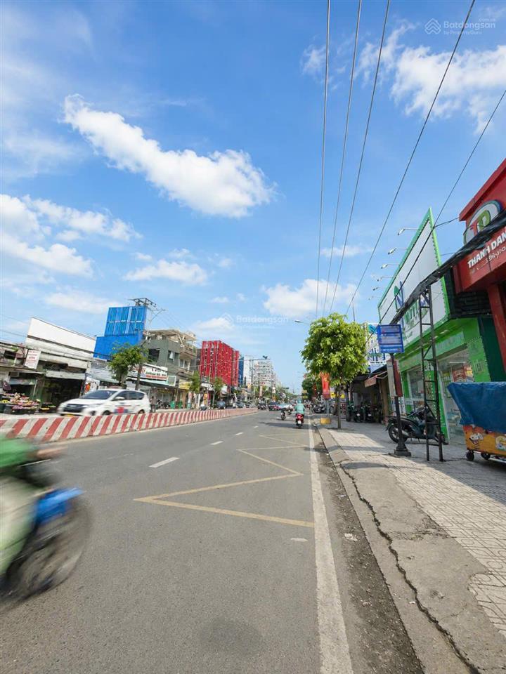 Bán nhà có dòng tiền  kề phú mỹ hưng, quận 7  sát mặt tiền  6x10,5m  kdc hiện hữu  chỉ 5 tỷ **