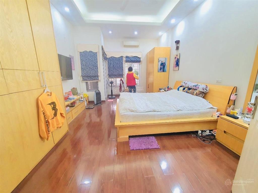 Nhà đẹp yên hoà. ngõ nông, siêu gần phố, 3 gác chạy ầm ầm, xung quanh thoáng sáng, ở/cho thuê, 44m2