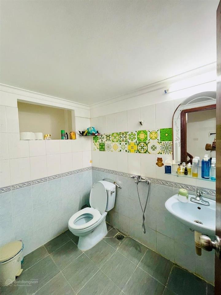 Nhà riêng trung kính. ngõ kinh doanh, ô tô tránh chỉ 20m, dân xây kcbt, sân riêng, thoáng, 41m2*5t