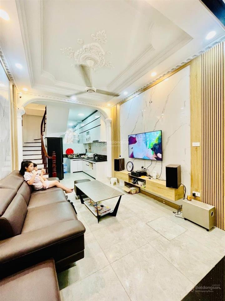 Nhà riêng trung kính. ngõ kinh doanh, ô tô tránh chỉ 20m, dân xây kcbt, sân riêng, thoáng, 41m2*5t