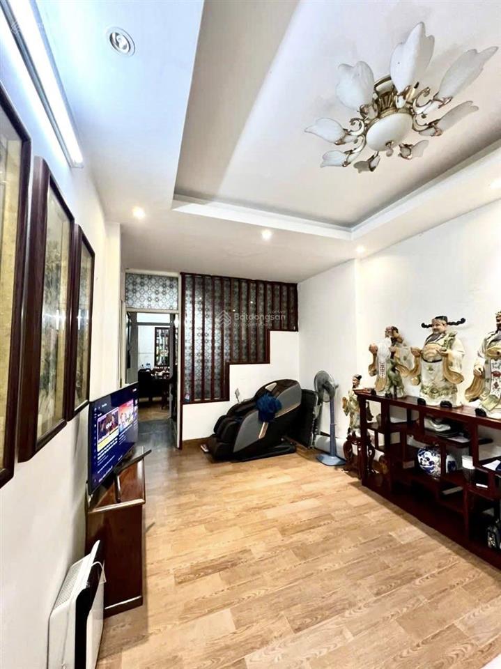 Đẹp tuyệt nhà trần quốc vượng. ngõ thông, thoáng sáng, ba gác tránh, ra phố vài bước, nhà kcbt 52m2