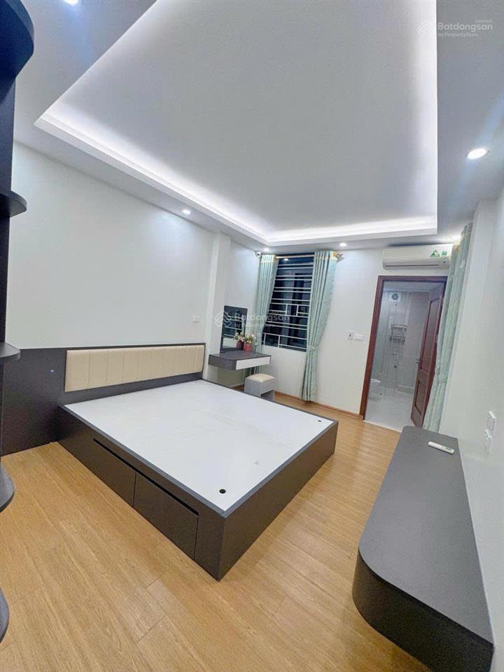 Lô góc quan hoa. nhà 2 mặt tiền, kinh doanh đỉnh, thoáng sáng, ngõ thông, 3 gác đỗ cửa, 20m ra ô tô