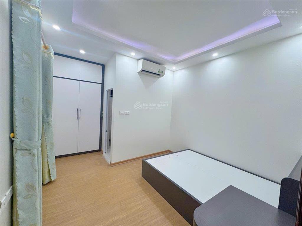 Lô góc quan hoa. nhà 2 mặt tiền, kinh doanh đỉnh, thoáng sáng, ngõ thông, 3 gác đỗ cửa, 20m ra ô tô