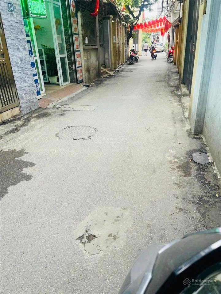 Giá tốt. nhà đẹp cầu giấy, ngõ thông tứ tung, ba gác đỗ cửa, lô góc thoáng sáng, sân xe, 44m2*5t