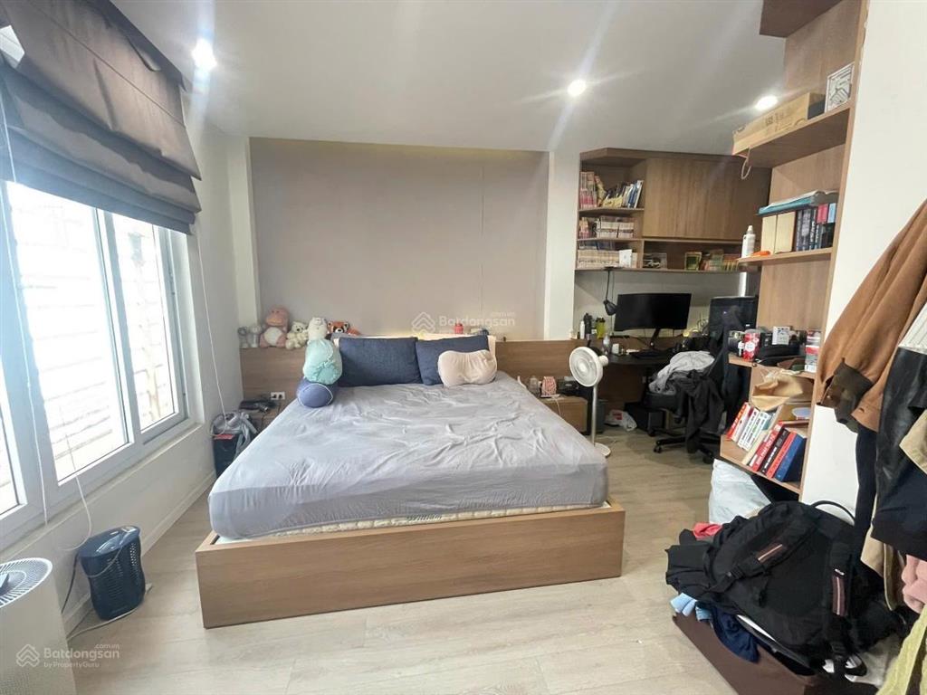 Gấp nhà trần duy hưng, mặt ngõ thông, kinh doanh, 1 phút ra phố, dân xây, thoáng sáng, đủ nt, 46m2