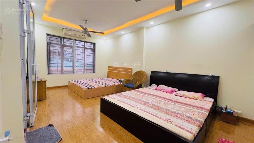 Bán nhà riêng nguyễn khánh toàn. lô góc 2 thoáng, sân riêng, ngõ nông, ô tô tránh chỉ 50m, 42m2*5t