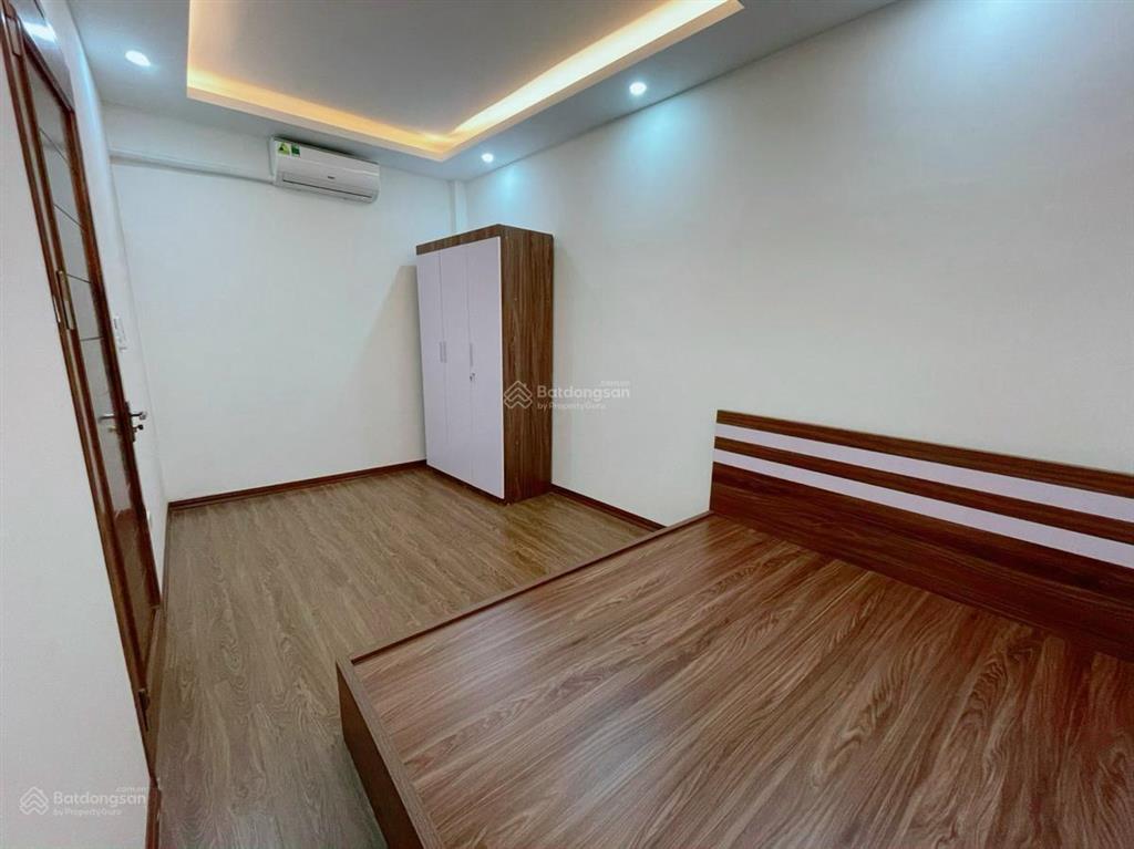 Hiếm mới thấy nhà hạ yên quyết thông yên hòa. ngõ rộng 3 gác chạy, cách phố chỉ 50m, dân trí, 48m2