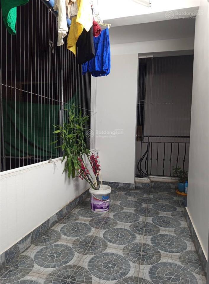 Bán nhà phố xuân thủy! ngõ thông kinh doanh, ba gác tránh, ra phố 1 phút, nhà dân xây kcbt, 43m2*4t
