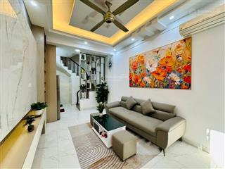 Hiếm! phường ngọc khánh, ngõ thông 3 gác tránh, trước nhà 3m, gần phố, tặng nt, ở ngay, 42m²*5t