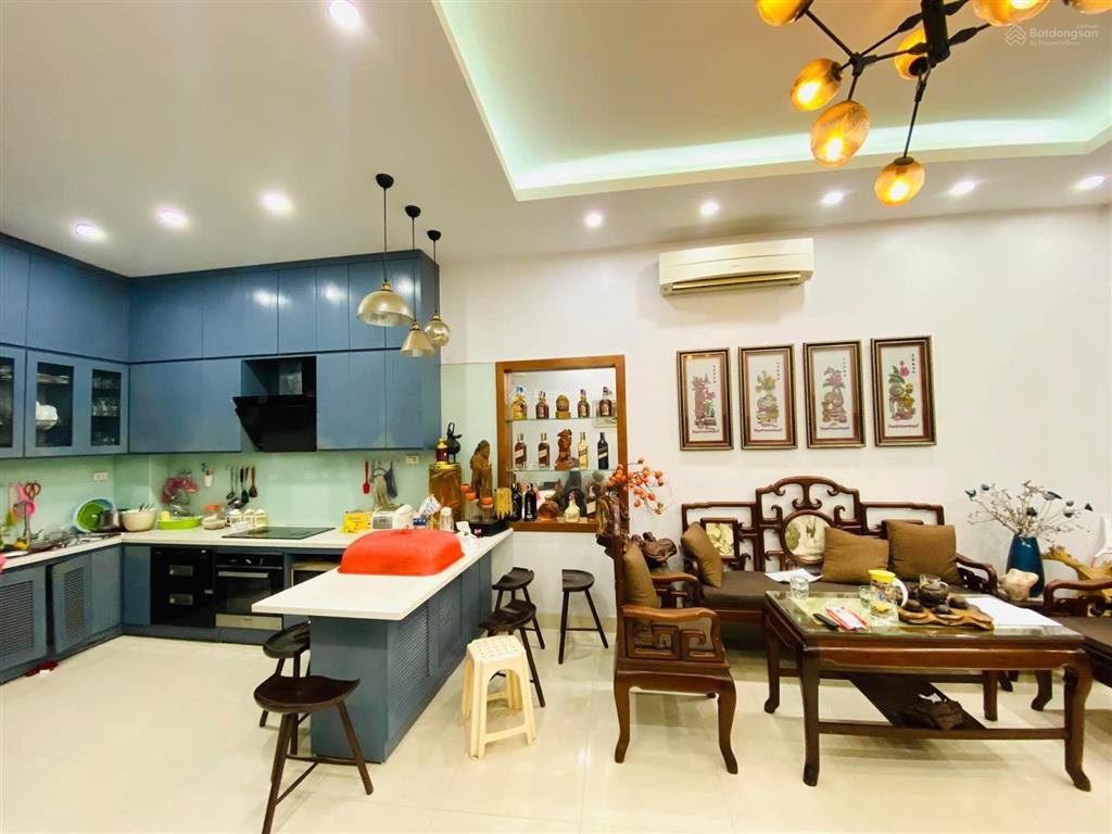 Gấp! hoàng quốc việt, trước nhà rộng thoáng, ngõ 3 gác, gần ôtô, xây chắc chắn, ở luôn, 42m2*5t