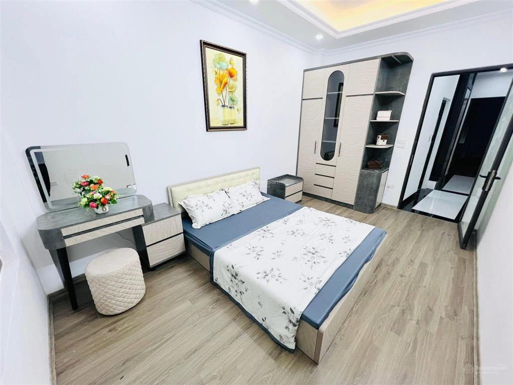 Vĩnh phúc  72ha, nhà đẹp ở luôn, dân xây, ngõ ô tô, 50m ô tô tránh, gần phố, 38m²*5t
