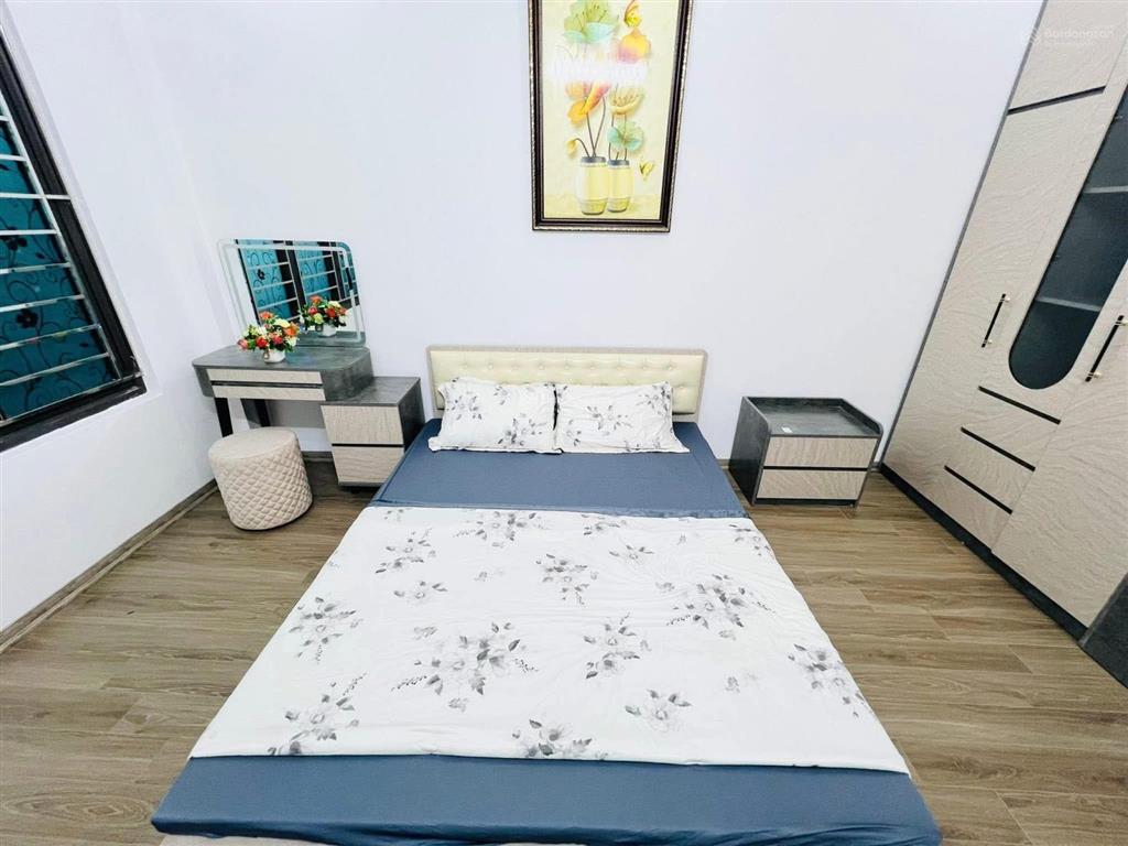 Vĩnh phúc  72ha, nhà đẹp ở luôn, dân xây, ngõ ô tô, 50m ô tô tránh, gần phố, 38m²*5t