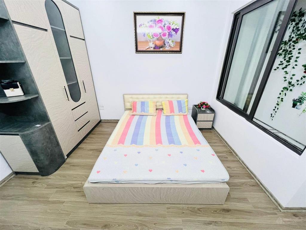 Vĩnh phúc  72ha, nhà đẹp ở luôn, dân xây, ngõ ô tô, 50m ô tô tránh, gần phố, 38m²*5t