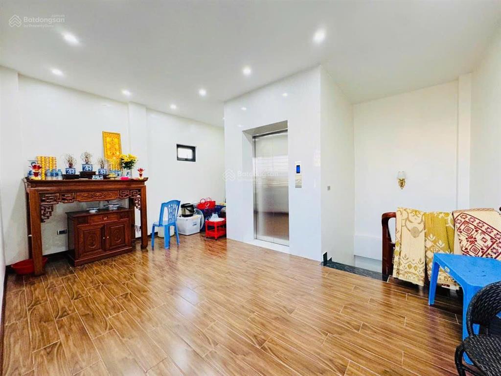 Nhà mới giang văn minh thang máy, 10m ra ôtô, ngõ thông, 2 thoáng, mới đẹp full nt ở ngay, 46m2*6t