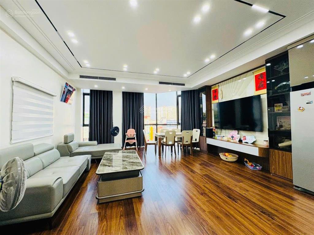 Nhà mới giang văn minh thang máy, 10m ra ôtô, ngõ thông, 2 thoáng, mới đẹp full nt ở ngay, 46m2*6t