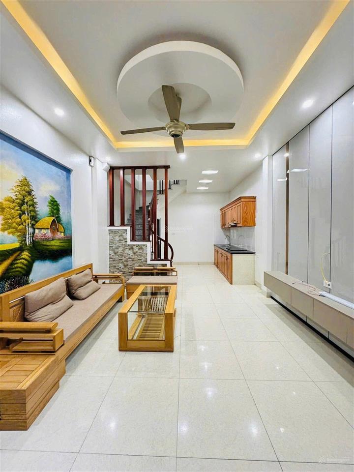 Gấp! đội cấn, dân xây nhà đẹp, ngõ 3 gác tránh thông, 50m ra phố, 2 thoáng, sân xe, 30m2*5t