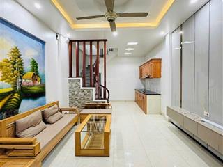 Gấp! đội cấn, dân xây nhà đẹp, ngõ 3 gác tránh thông, 50m ra phố, 2 thoáng, sân xe, 30m2*5t