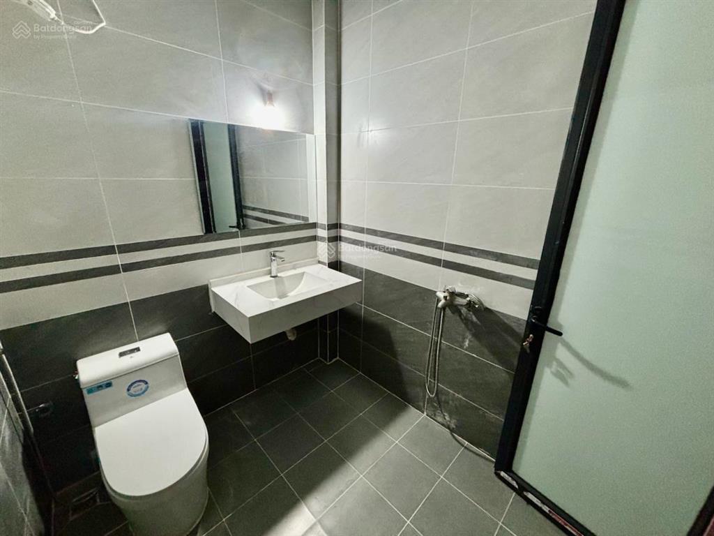 Kim mã, xây chắc chắn, ngõ 3 gác thông, cách phố vài chục m, ở sướng, 38m2*5t