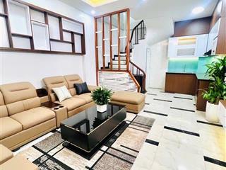 Kim mã, xây chắc chắn, ngõ 3 gác thông, cách phố vài chục m, ở sướng, 38m2*5t