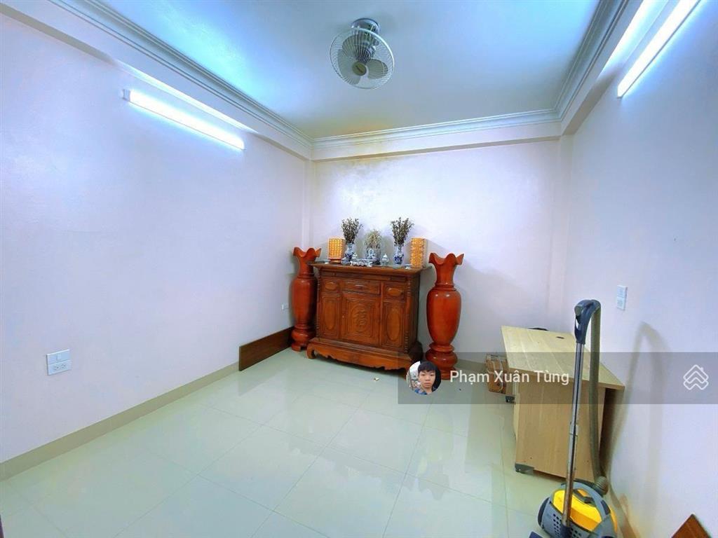 Lạc long quân  thụy khuê, phân lô, ôtô đỗ cổng, 10m ôtô tránh, 2 thoáng, ở luôn, 42.4m2*5t