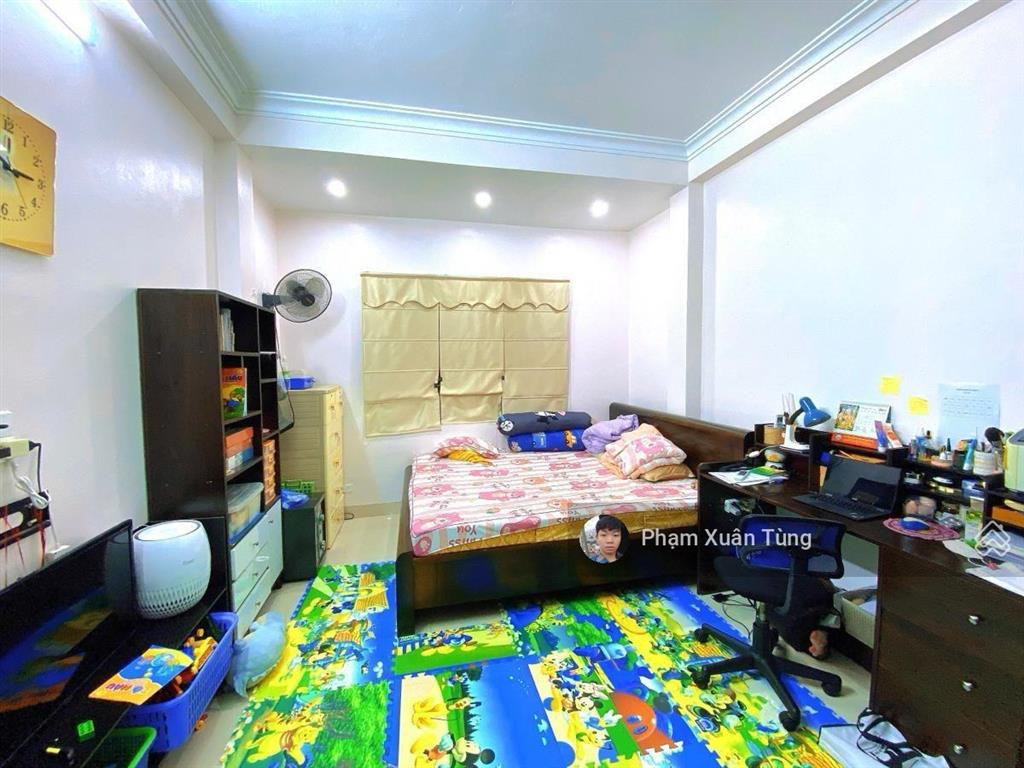 Lạc long quân  thụy khuê, phân lô, ôtô đỗ cổng, 10m ôtô tránh, 2 thoáng, ở luôn, 42.4m2*5t