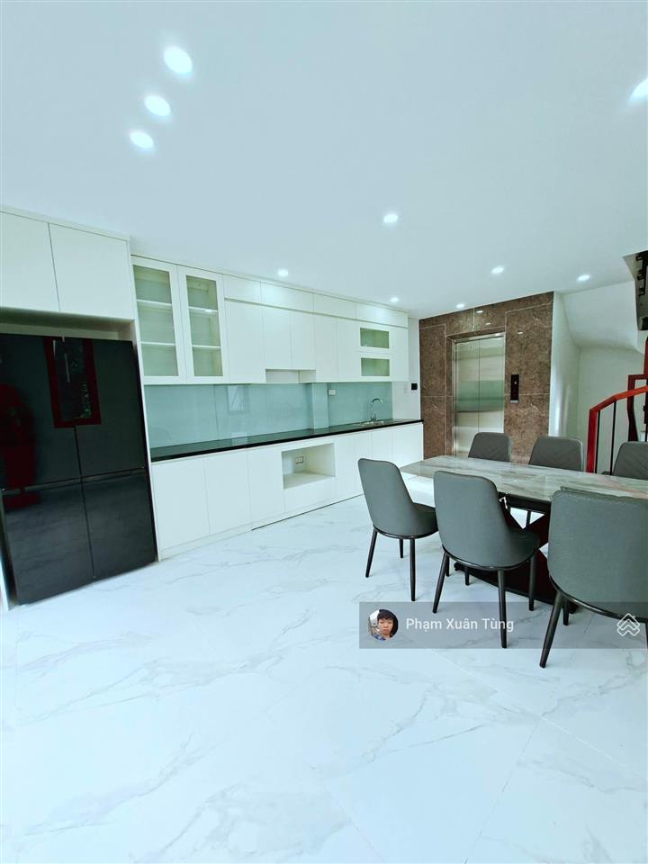 Văn cao, nhà mới thang máy ở ngay, ngõ 3 gác, thoáng sáng, 50m ra phố, 40m2*6t