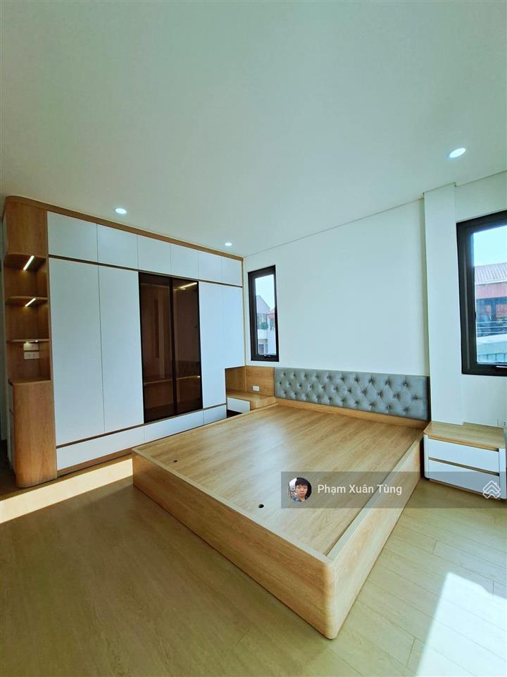 Văn cao, nhà mới thang máy ở ngay, ngõ 3 gác, thoáng sáng, 50m ra phố, 40m2*6t