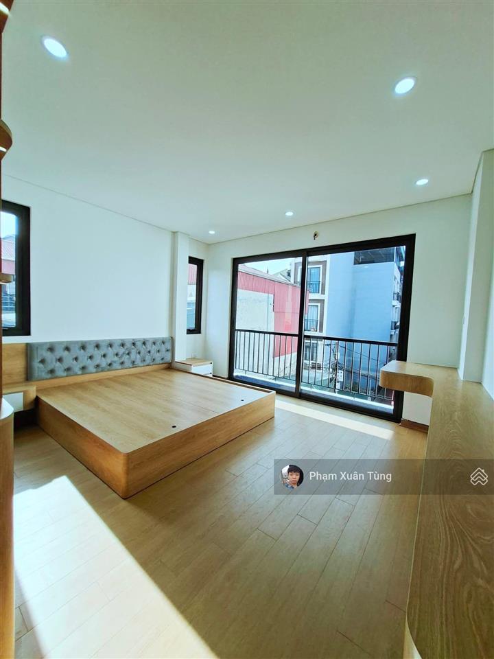 Văn cao, nhà mới thang máy ở ngay, ngõ 3 gác, thoáng sáng, 50m ra phố, 40m2*6t