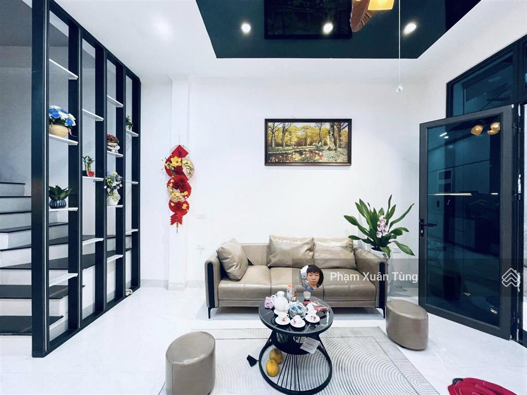 Duy nhất! p. đội cấn, ngõ thông kinh doanh, 60m ra phố, vf3 đỗ gần, sân xe, tặng nt, sổ cc, 42m2*5t