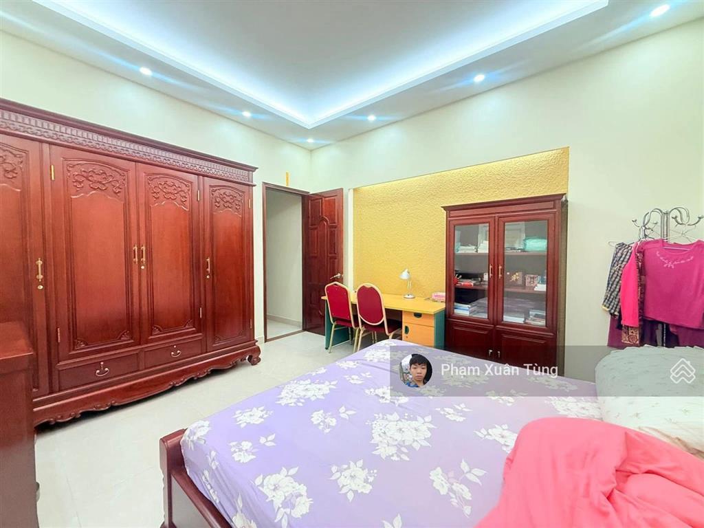 Nhà giang văn minh, nhà riêng 50m ra ôtô dừng đỗ, ngõ thông, 2 thoáng, mới đẹp ở ngay, 42m*5t