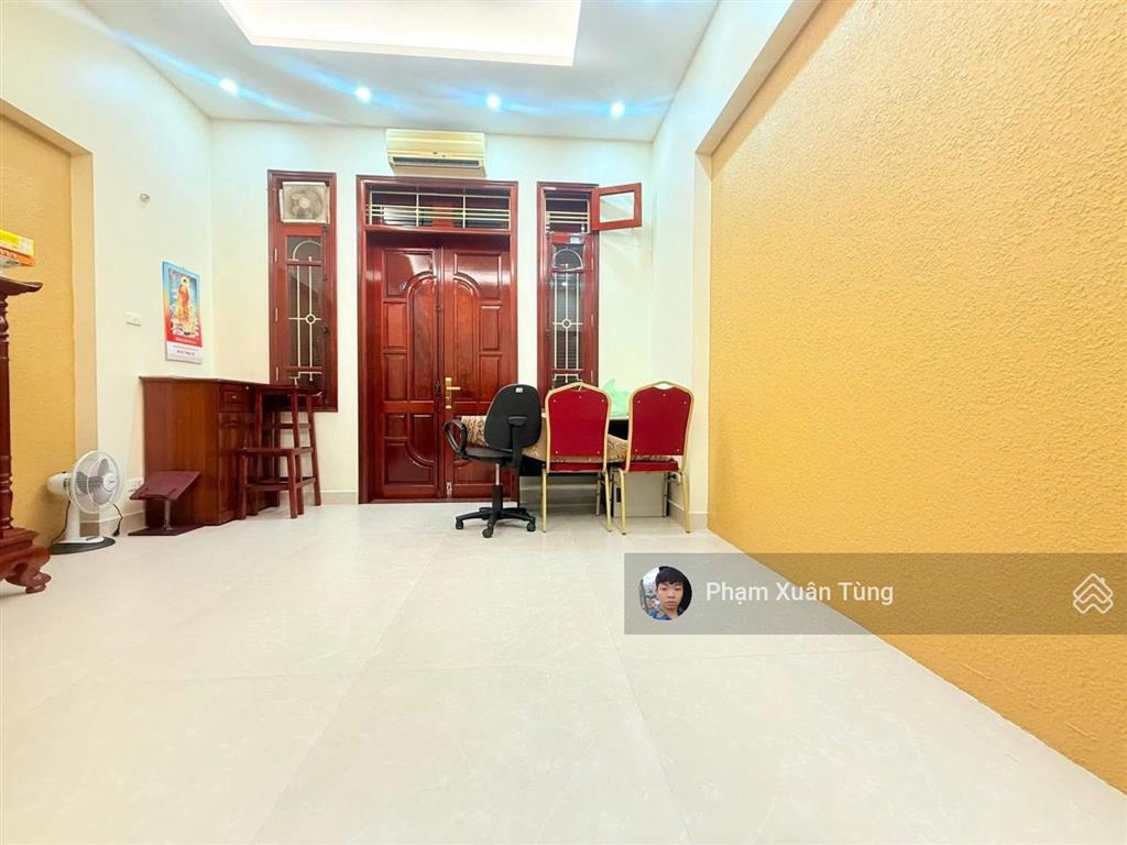 Nhà giang văn minh, nhà riêng 50m ra ôtô dừng đỗ, ngõ thông, 2 thoáng, mới đẹp ở ngay, 42m*5t