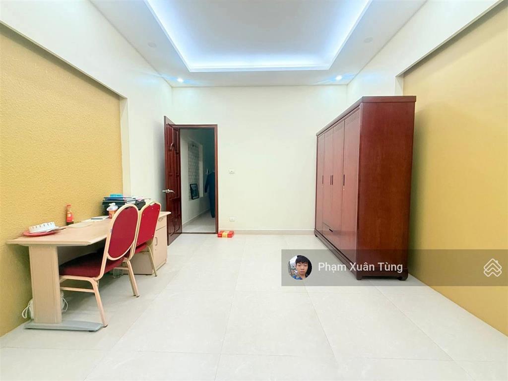 Nhà giang văn minh, nhà riêng 50m ra ôtô dừng đỗ, ngõ thông, 2 thoáng, mới đẹp ở ngay, 42m*5t