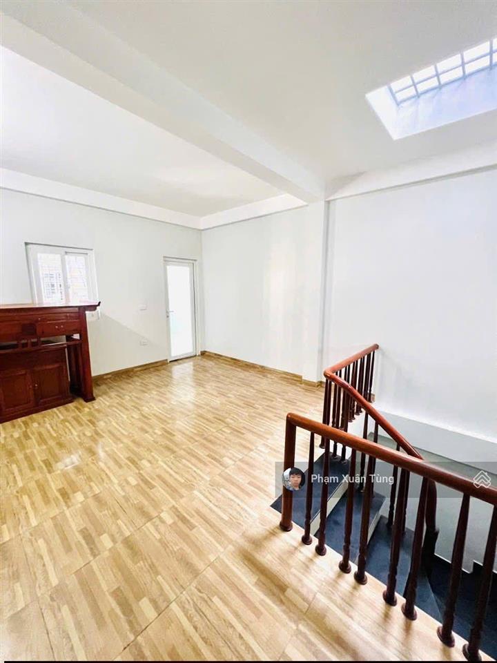 Bán gấp! văn cao, xây chắc chắn, ở ngày, tặng nội thất, ngõ trông, 15m ra phố, thoáng, 38m*5t